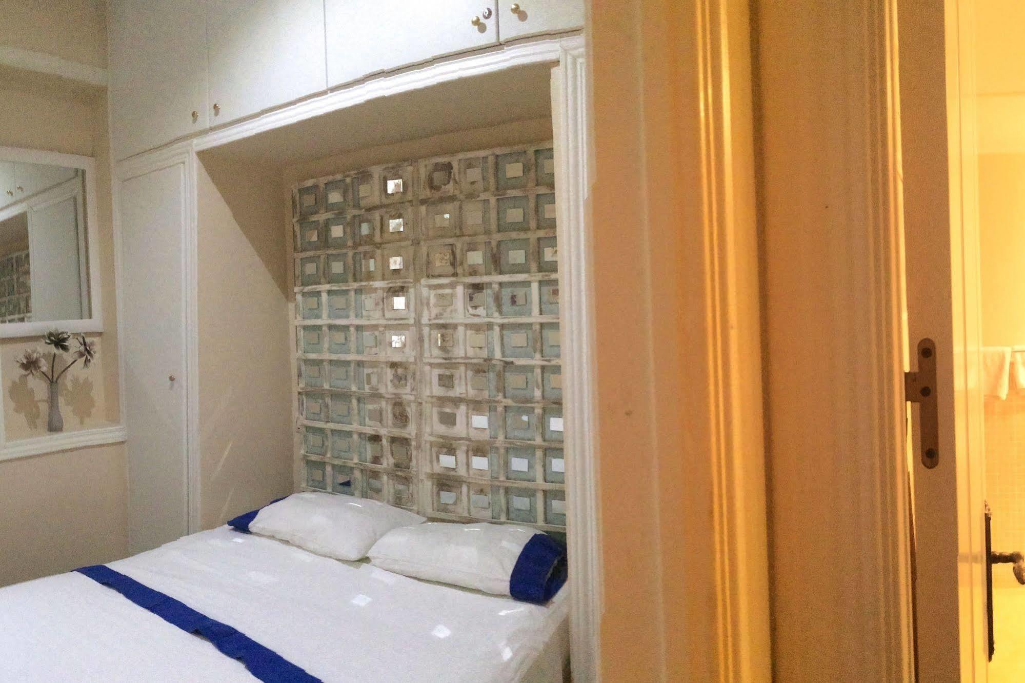Apartamentos Aqui Me Quedo 马德里 外观 照片